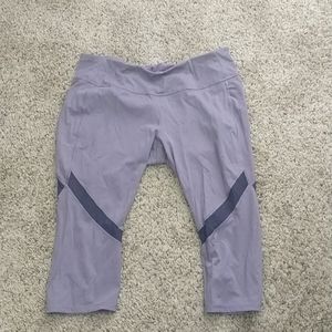 Calia by Carrie Underwood Leggings Capri with pock